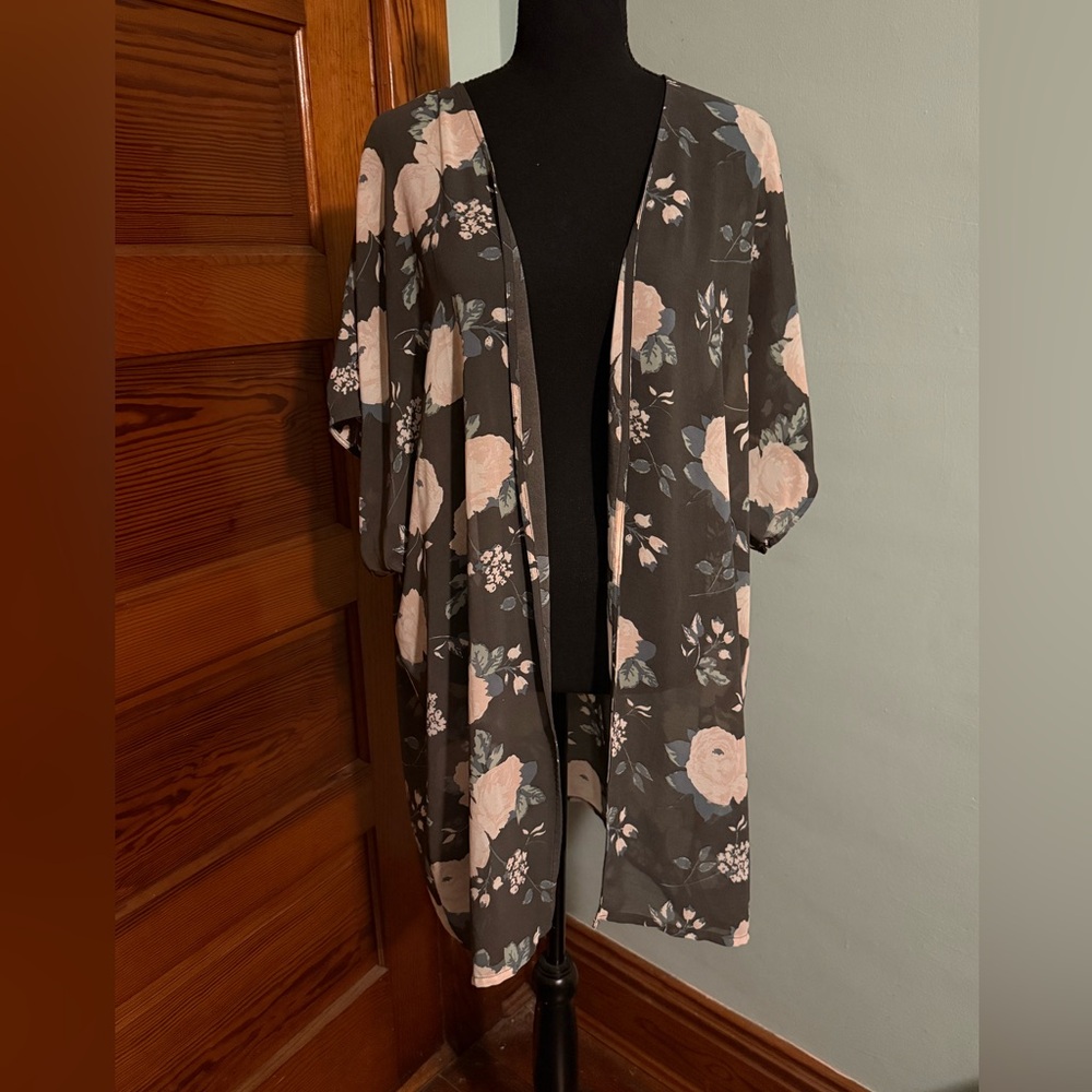 Maurices Floral Kimono Size Small/Medium
